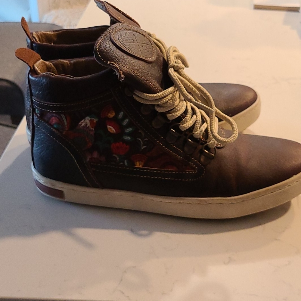 Brown Leather Inkkas Camping Boot/Shoe